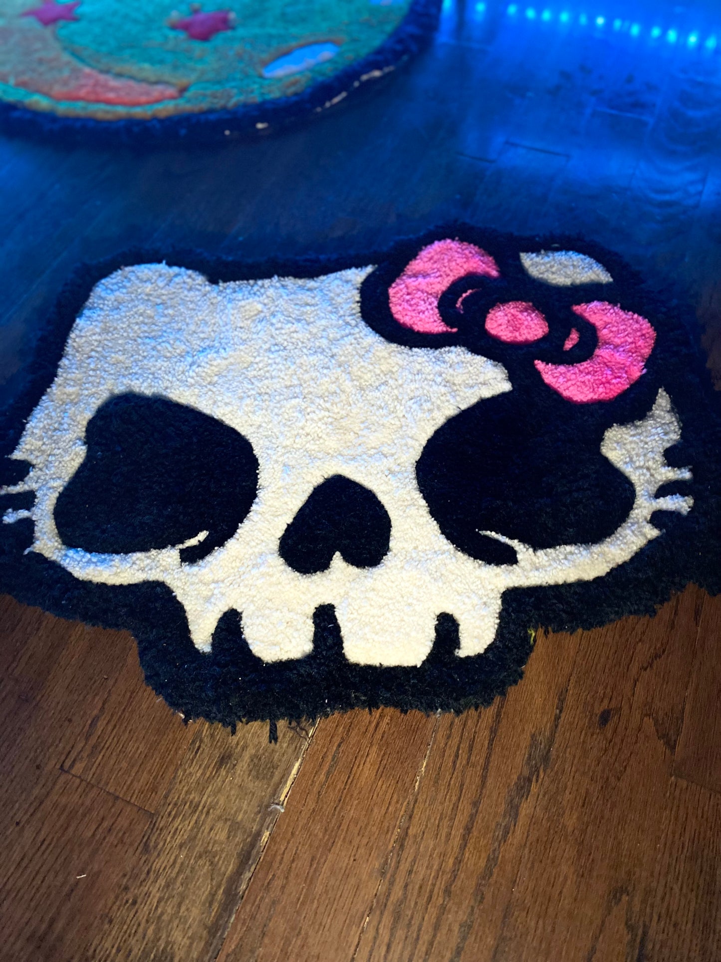 ROCKSTARRUGGY™ “Dead Cute” Tufted Rug – Skull Kitty Edition